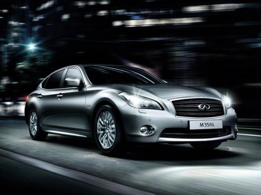 Infiniti M35h L '2012